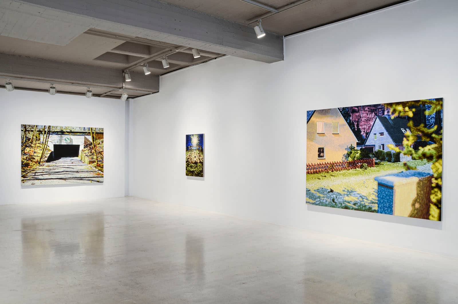 Exhibition view from the solo show "Remote Viewing" by Philipp Fröhlich at Soledad Lorenzo gallery in Madrid, Spain, 2012. The photo shows the main space of the galley with various tempera paintings on canvas.